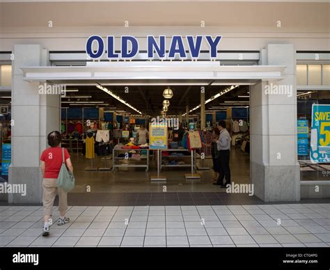 old navy clothing stores.